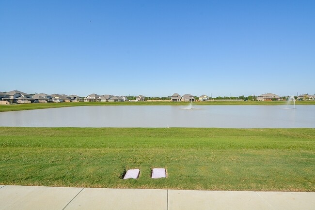 Building Photo - 14615 Sycamore Side Wy