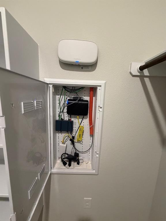 Building Photo - 2708 Towy Rd