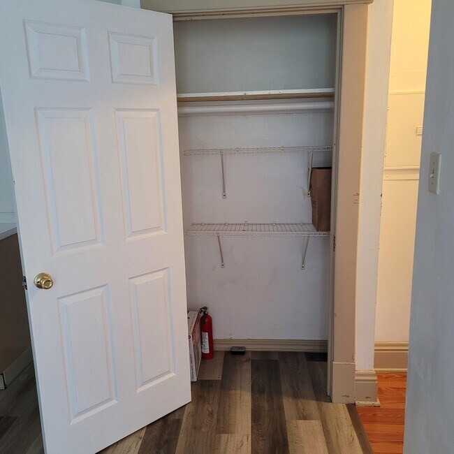 Building Photo - 1200 Race St