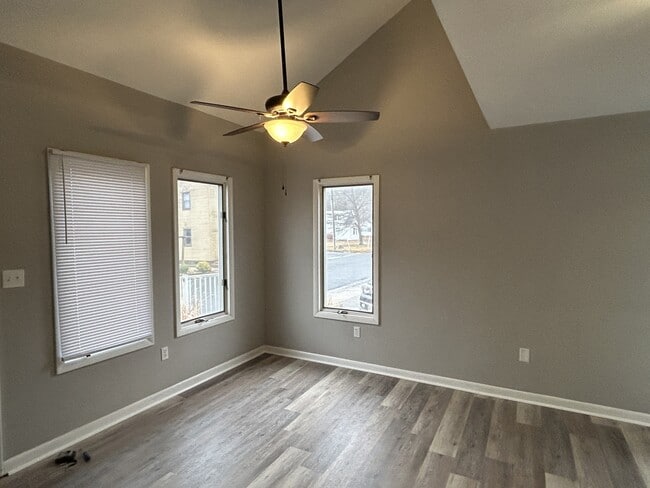 Building Photo - 209 Monticello Ave