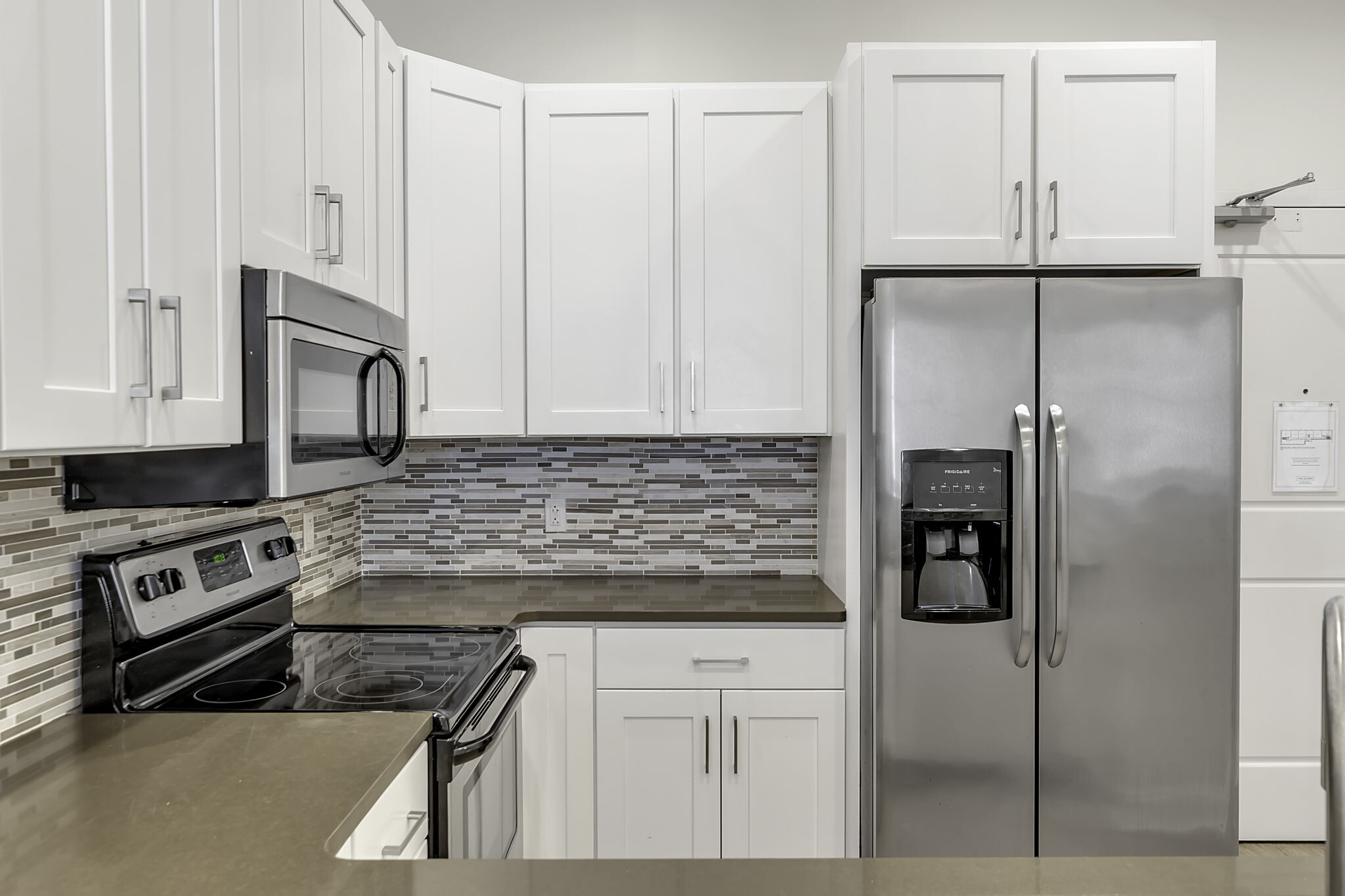 Building Photo - 251 Main St