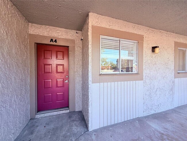 Building Photo - 6332 Newtown Cir