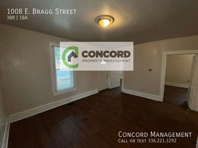 Building Photo - 1008 E Bragg St