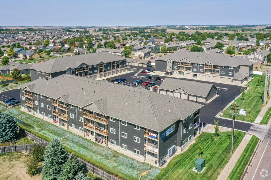 Primary Photo - Hillcrest Heights Apartments