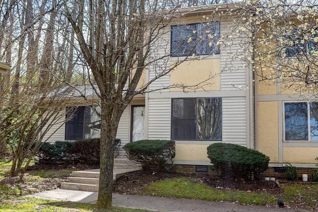 Building Photo - 4958 Edmondson Pike