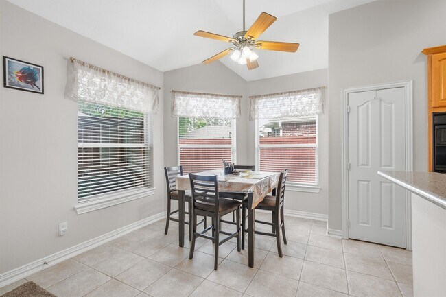 Building Photo - 12538 Country Arbor Ln