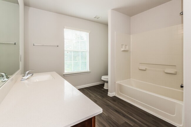 Building Photo - 5623 Latta Plantation Dr