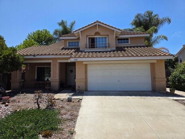 Primary Photo - Spacious 4 bedroom 2.5 bath home with a hu...