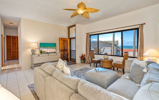 Building Photo - Fully Furnished, 3 Bed/3 Bath, Waiehu Heig...