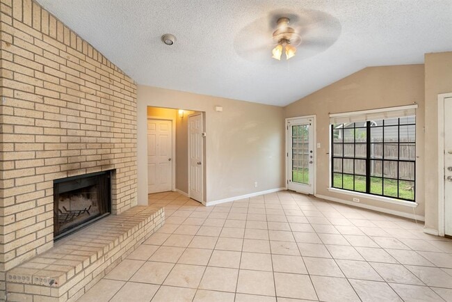 Building Photo - 8703 Clearbrook Trl