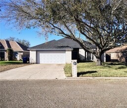 Building Photo - 17 Martin Ave