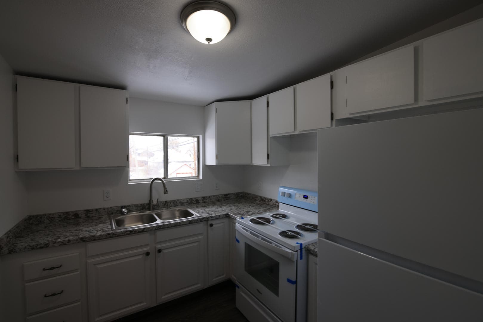 Kitchen - 635 Elm Ave