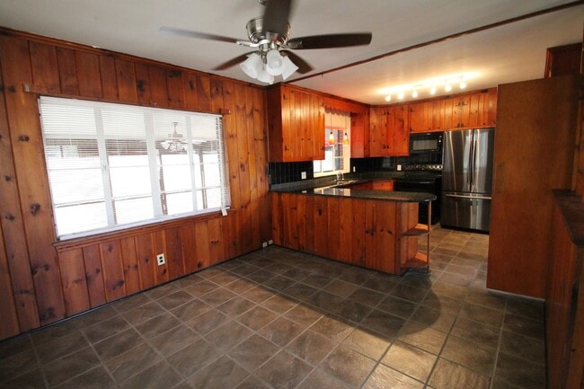 Building Photo - Exclusively Offered by Muse Realty, LLC