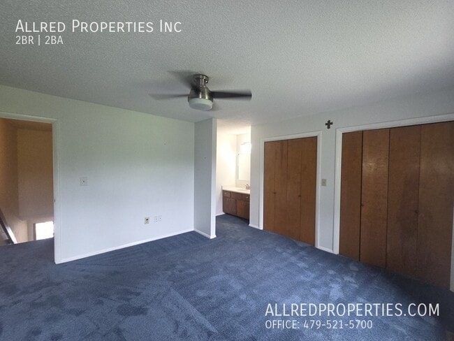 Building Photo - 2588 E Sweetbriar Dr