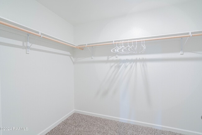 Building Photo - 1802 Saddle Back Rdg