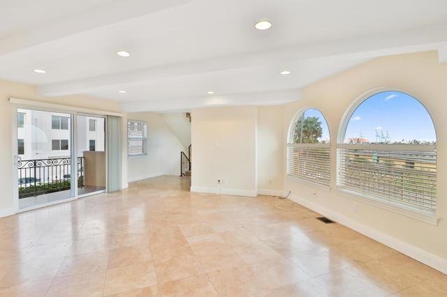 Building Photo - 1701 S Crescent Ave