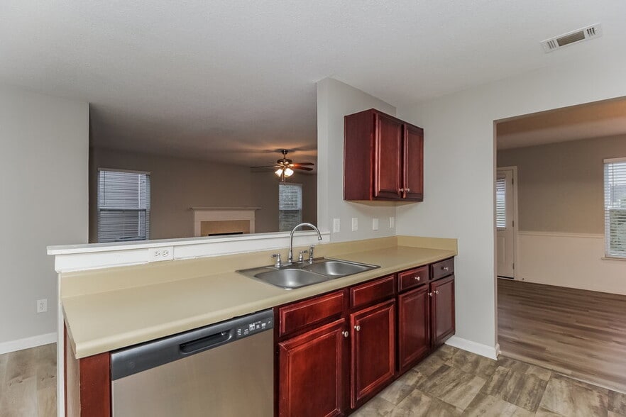 Building Photo - 5016 Serenity Point Ln