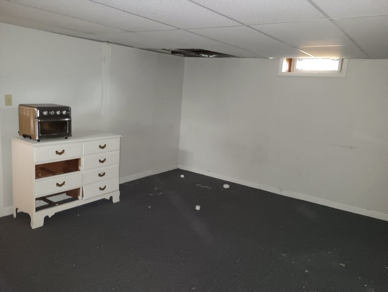 Building Photo - 67 Bishop Dr