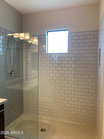 Building Photo - 2511 W Queen Creek Rd