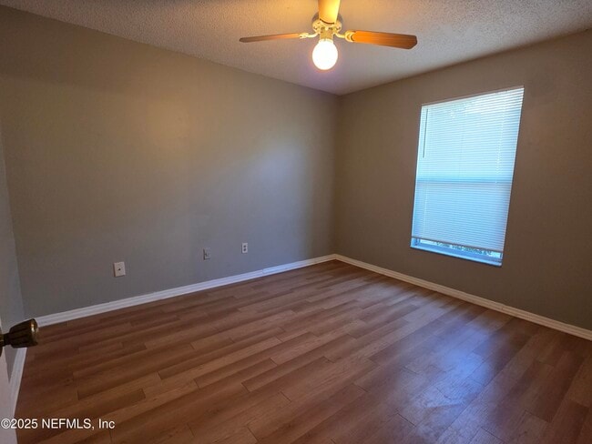 Building Photo - 2709 Julie Ln