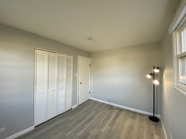 Building Photo - 12814 E Playfield Dr