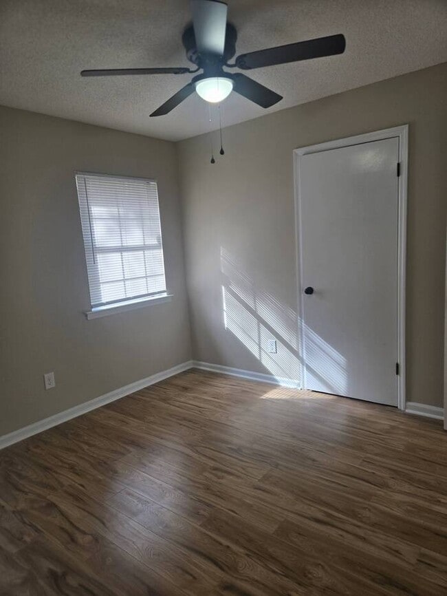 Building Photo - 123 Harmon Creek Dr