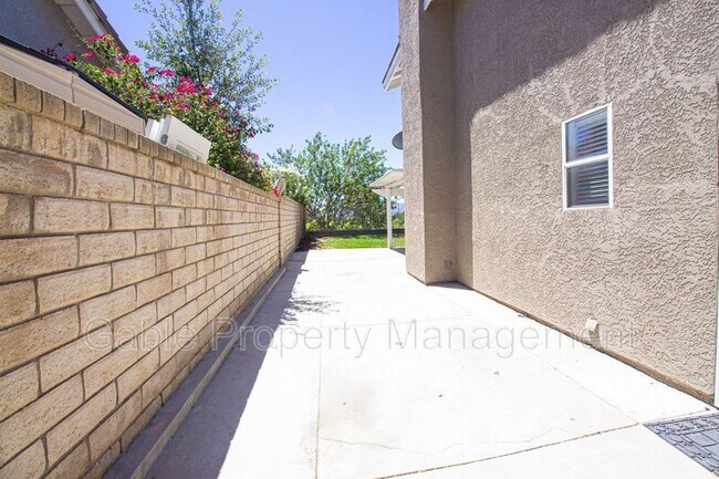 Building Photo - 23502 Northfield Ct