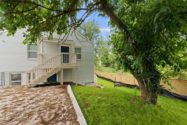 Building Photo - Location, Location - Duplex Unit A - 636 Francis PL NW/ 2 bedroom, 2 bath - off street parking $1...