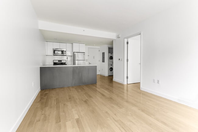 Interior Photo - The Bergen