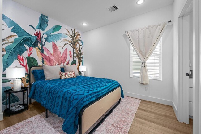 Building Photo - 4201 Stassen St