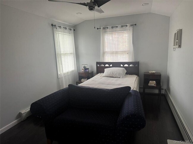 Building Photo - 9 Castleton Ct