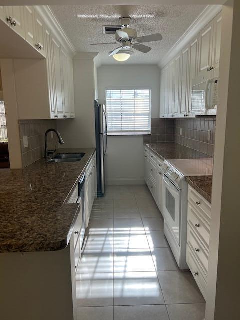 Building Photo - 14404 Canalview Dr