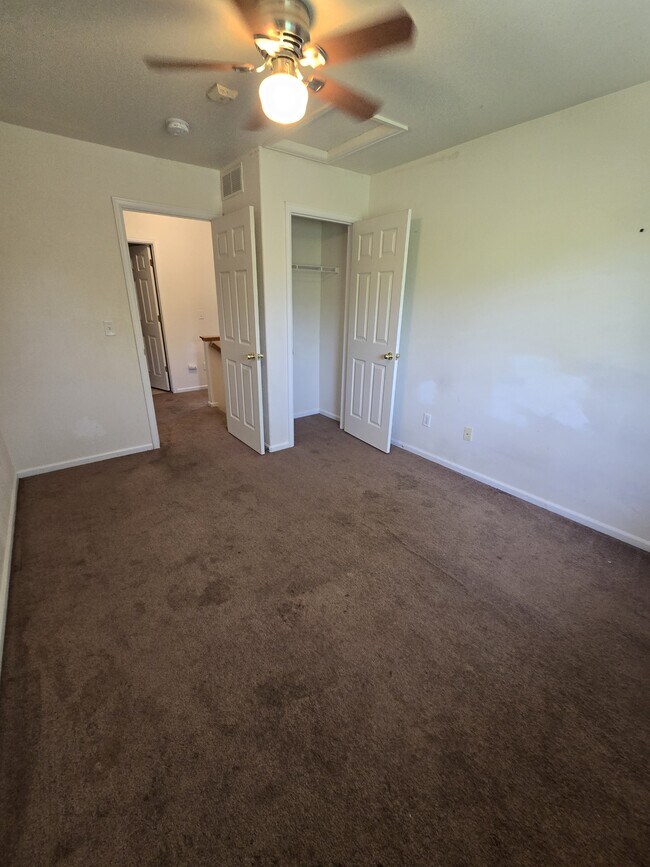 Building Photo - 2702 Rigden Pkwy