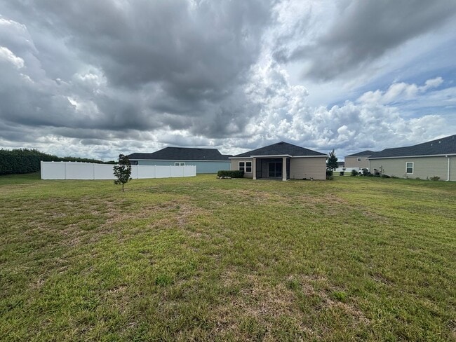 Building Photo - Stunning 3 Bedroom 2 Bath, Great Location! (Freedom Crossing Preserve)