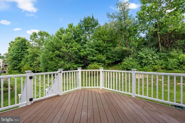 Building Photo - 6381 Stockbridge Overlook Ct