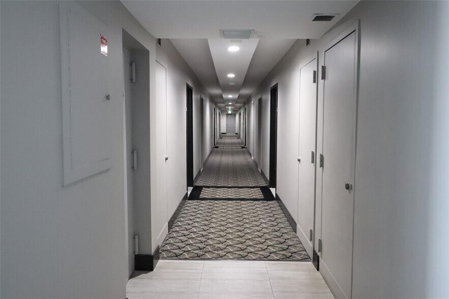 Building Photo - 1500 S Ocean Dr