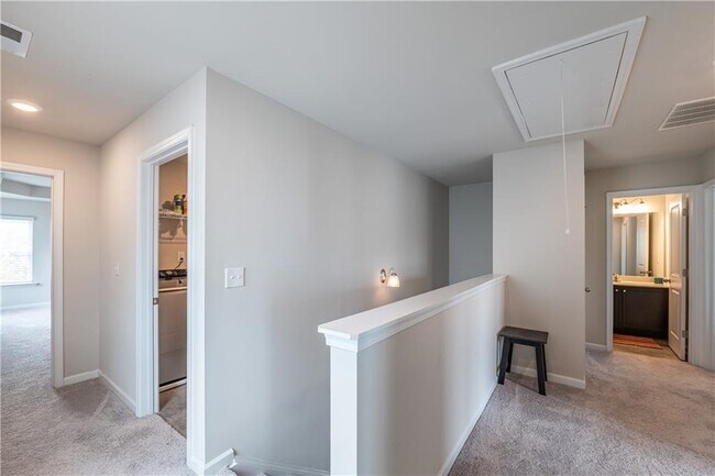 Building Photo - 2205 Apollo Pl