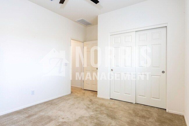 Building Photo - 519 E Rio Pl