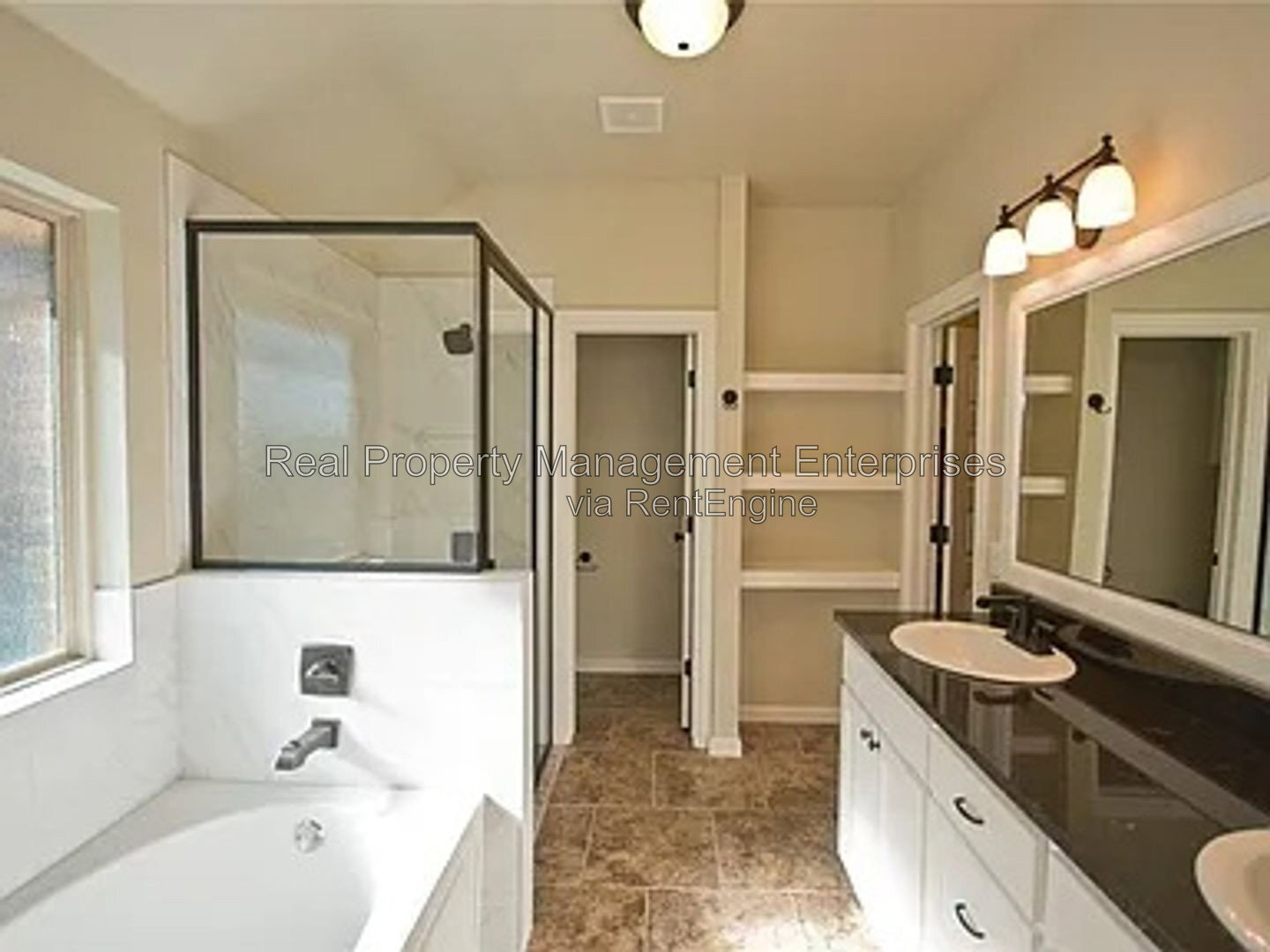 Building Photo - 18508 Maidstone Ln