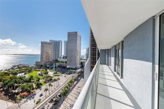 Building Photo - 50 Biscayne Blvd