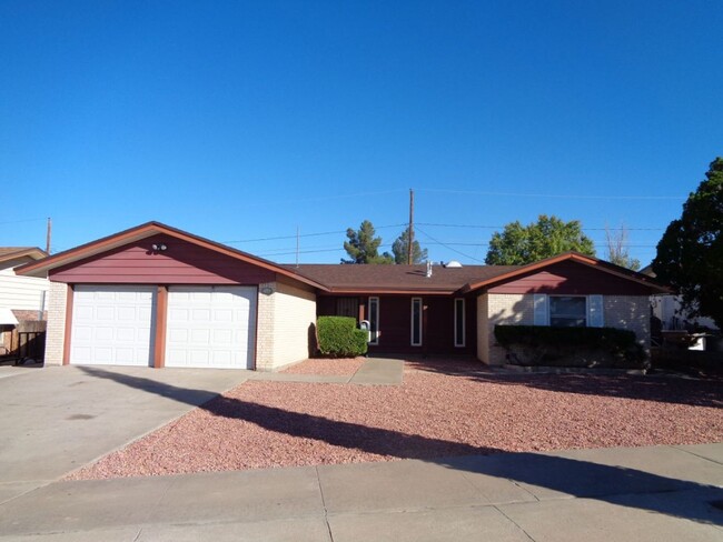 Primary Photo - Impeccable Single Level Westside Home With...