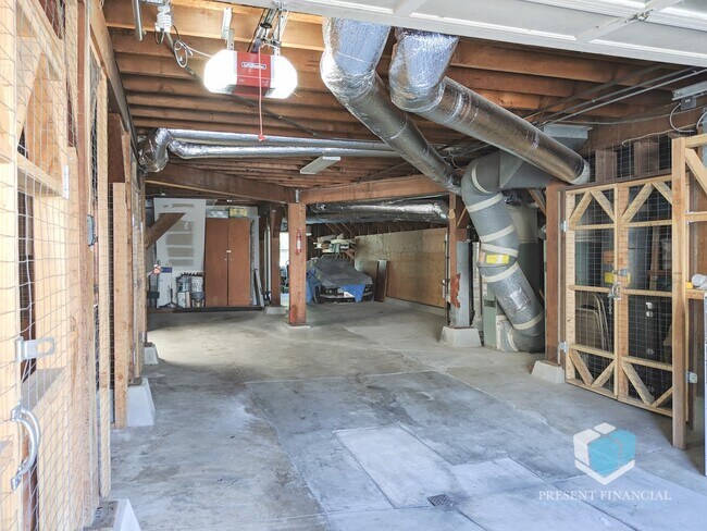 Building Photo - 53 Stanyan St