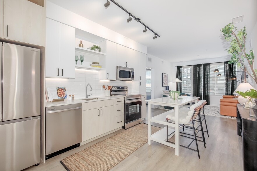 Primary Photo - The Alder