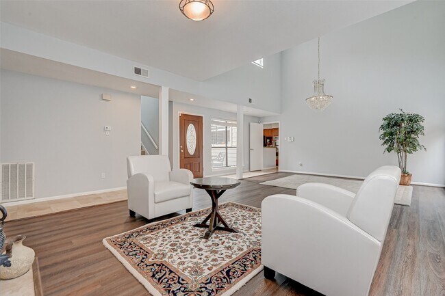 Building Photo - 2555 Bering Dr