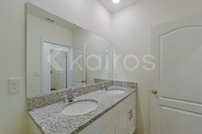 Building Photo - 32129 Katelin Cir