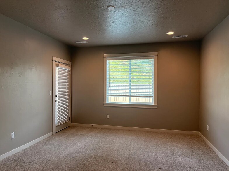Building Photo - 10668 W Royal Fern Ct