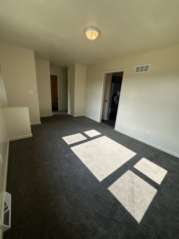 Building Photo - 3235 N 84th Terrace
