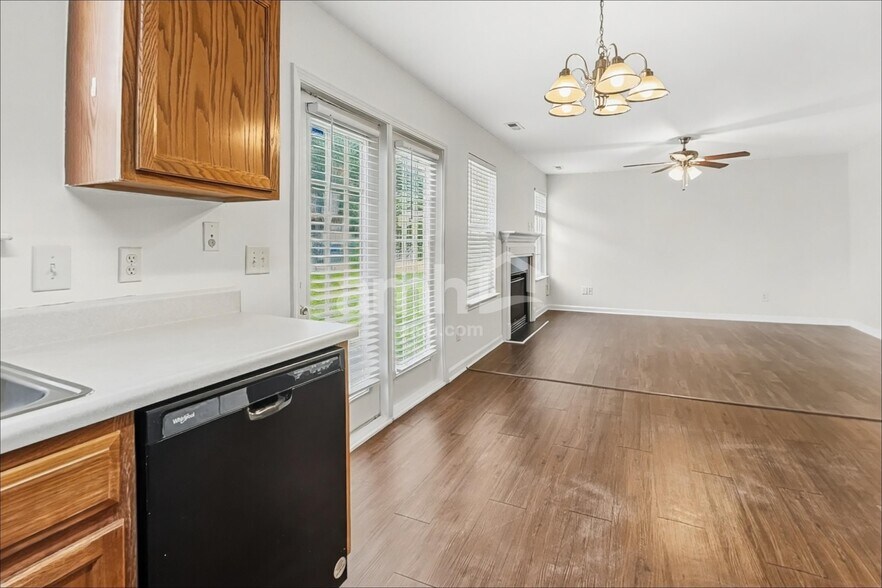 Building Photo - 3660 Watkins Ridge Ct