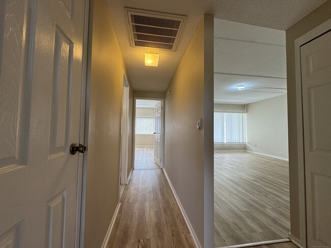Building Photo - 85 Viscount Dr