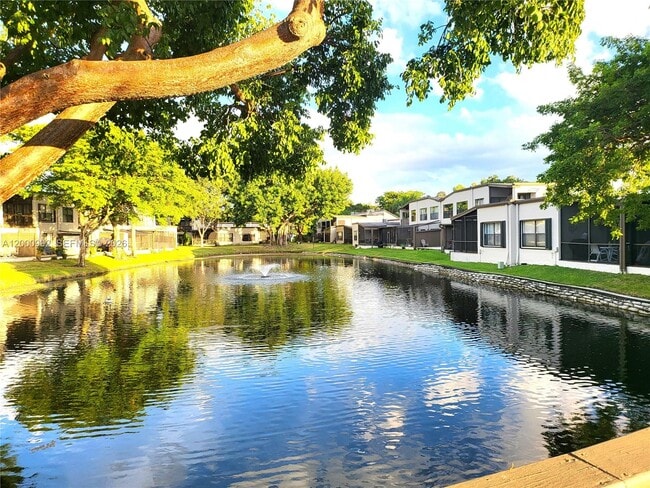 Building Photo - 9723 N New River Canal Rd